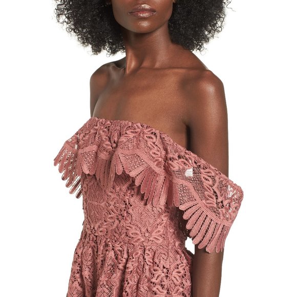 Lovers + Friends Dresses & Skirts - Lovers + Friends Dream Vacay Off Shoulder Dress